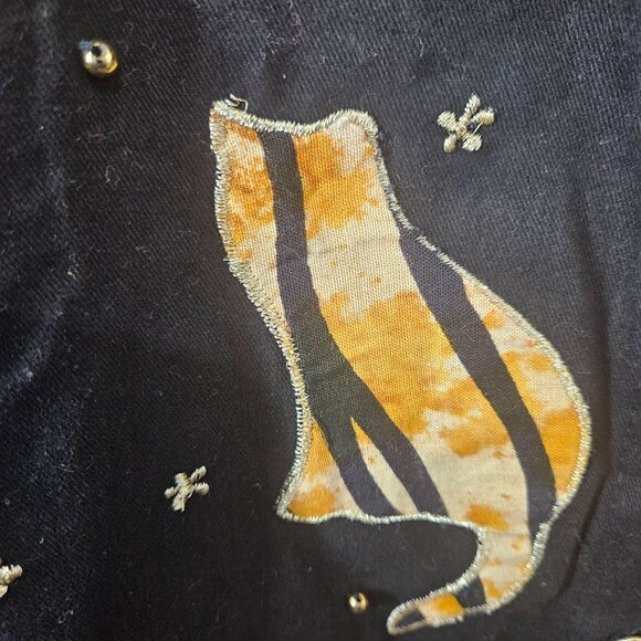 Club Z Denim Button-Up Shirt Women Plus 2X Cats Leopard Gold Appliqué V Neck - Picture 3 of 10